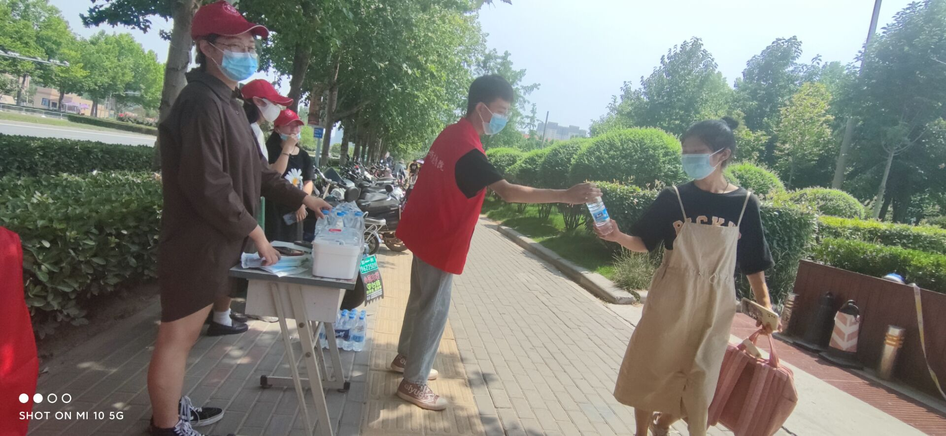 图片2.png 图片2.png