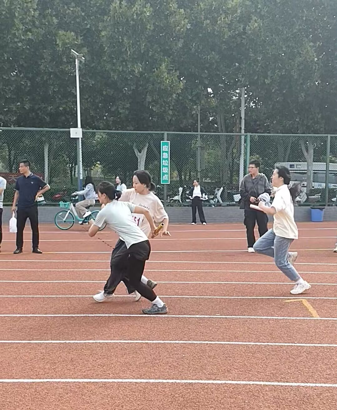图片4.png 图片4.png