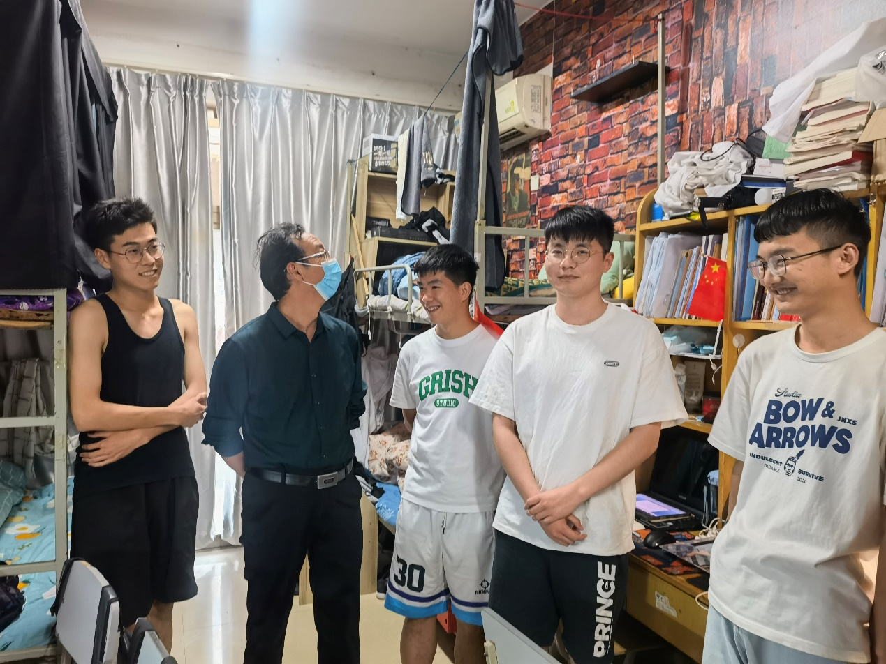 图片2.png 图片2.png