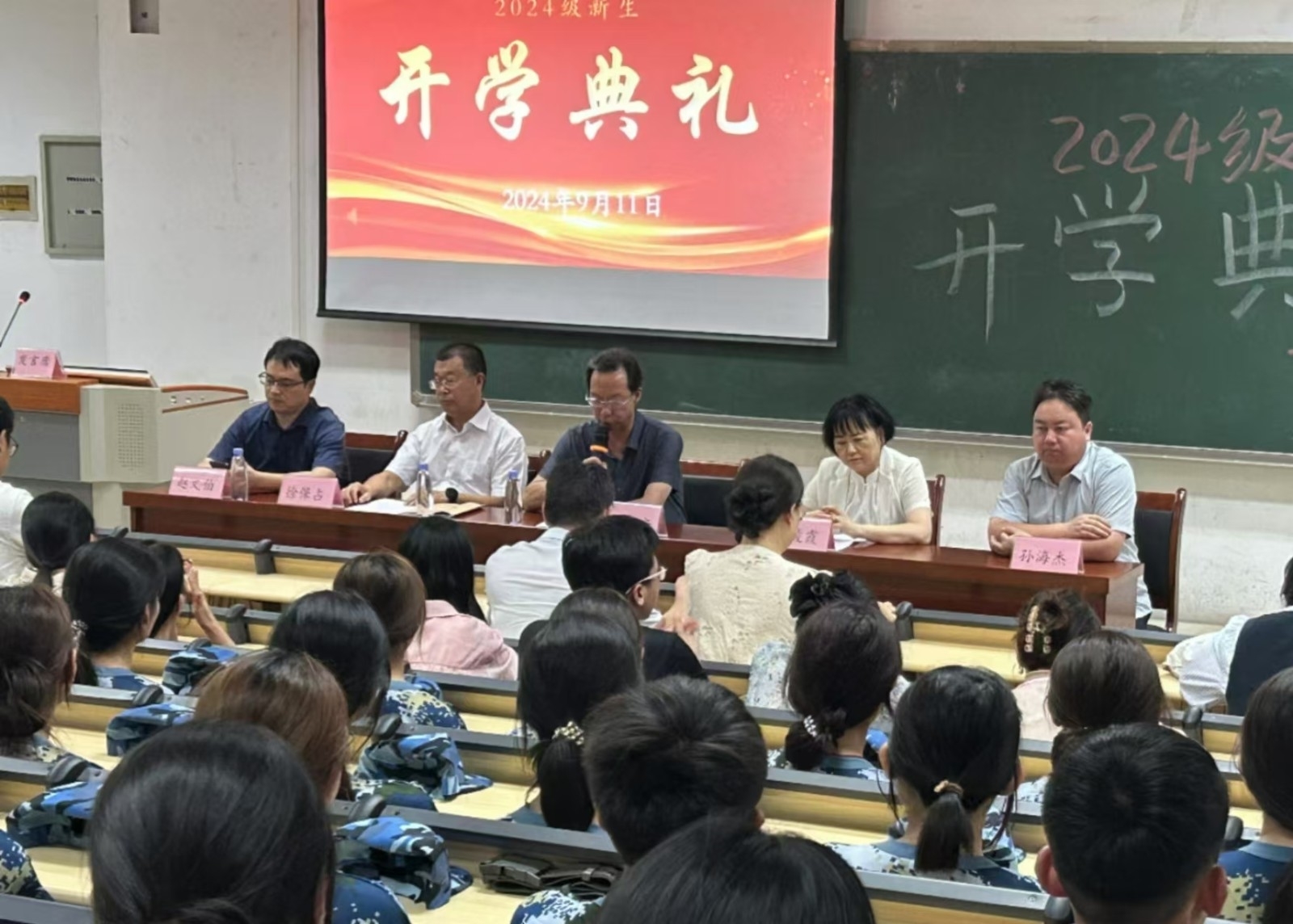 1000057960.jpg 1000057960.jpg