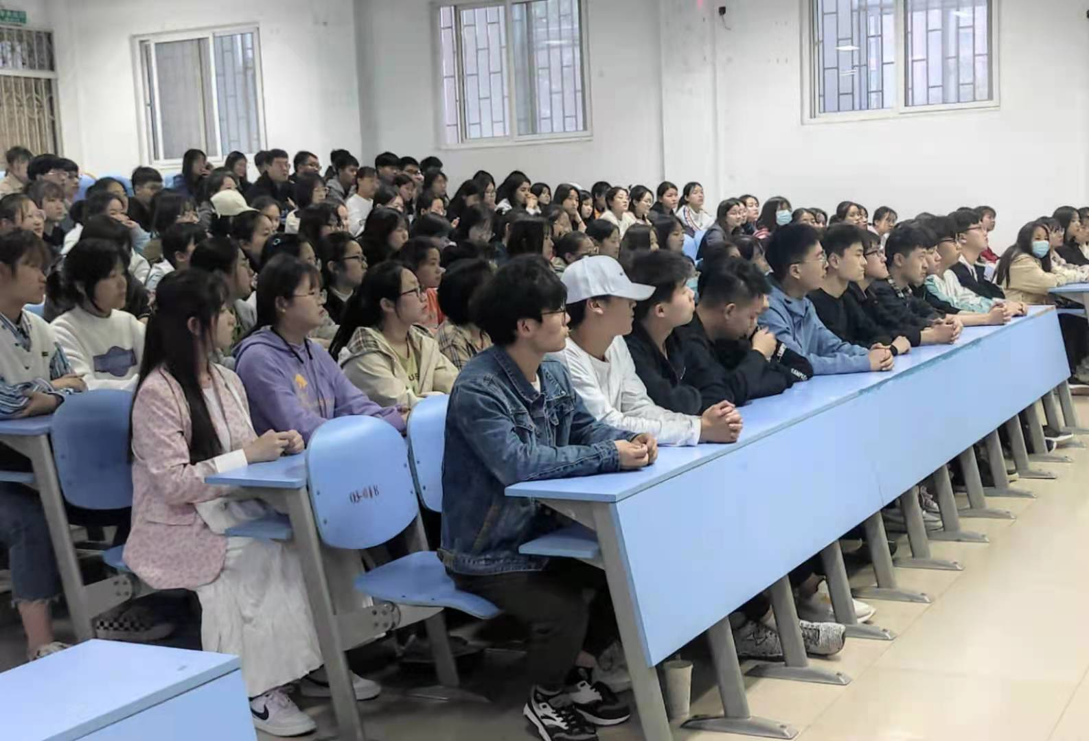 图片2.png 图片2.png